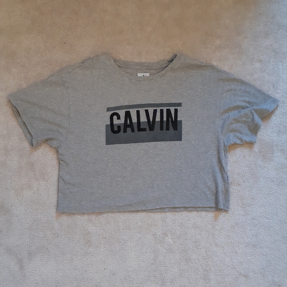 Gray Calvin Klein T shirt - Picture 7 of 8